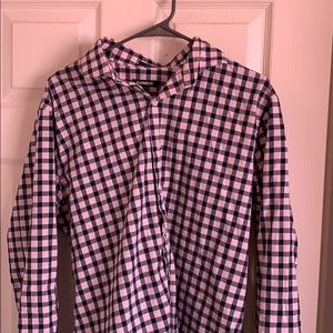 Size large express button up